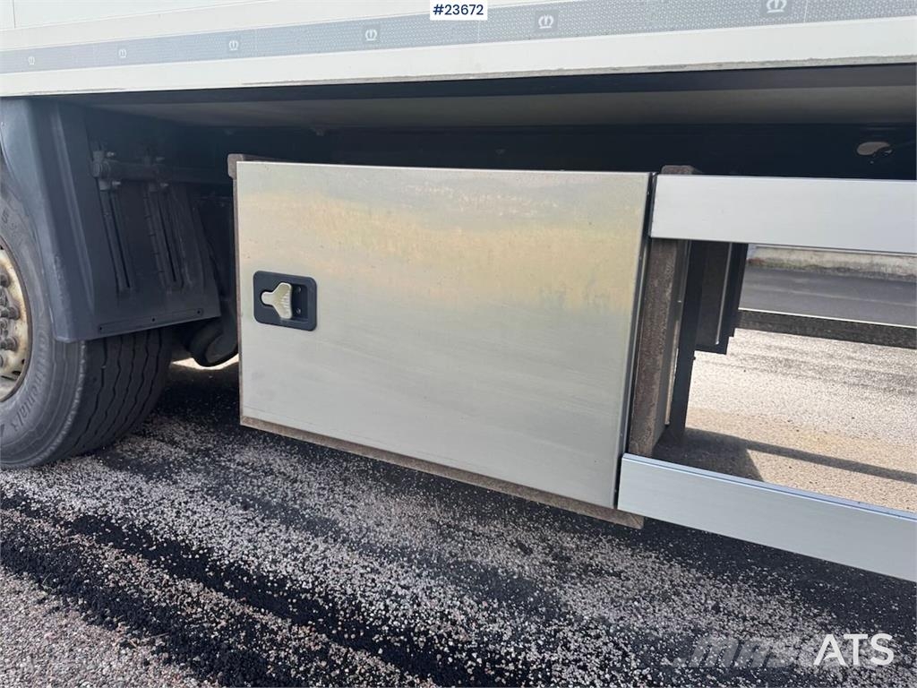 Krone Skapsemi - Carrier Aggregat Furgoonautod