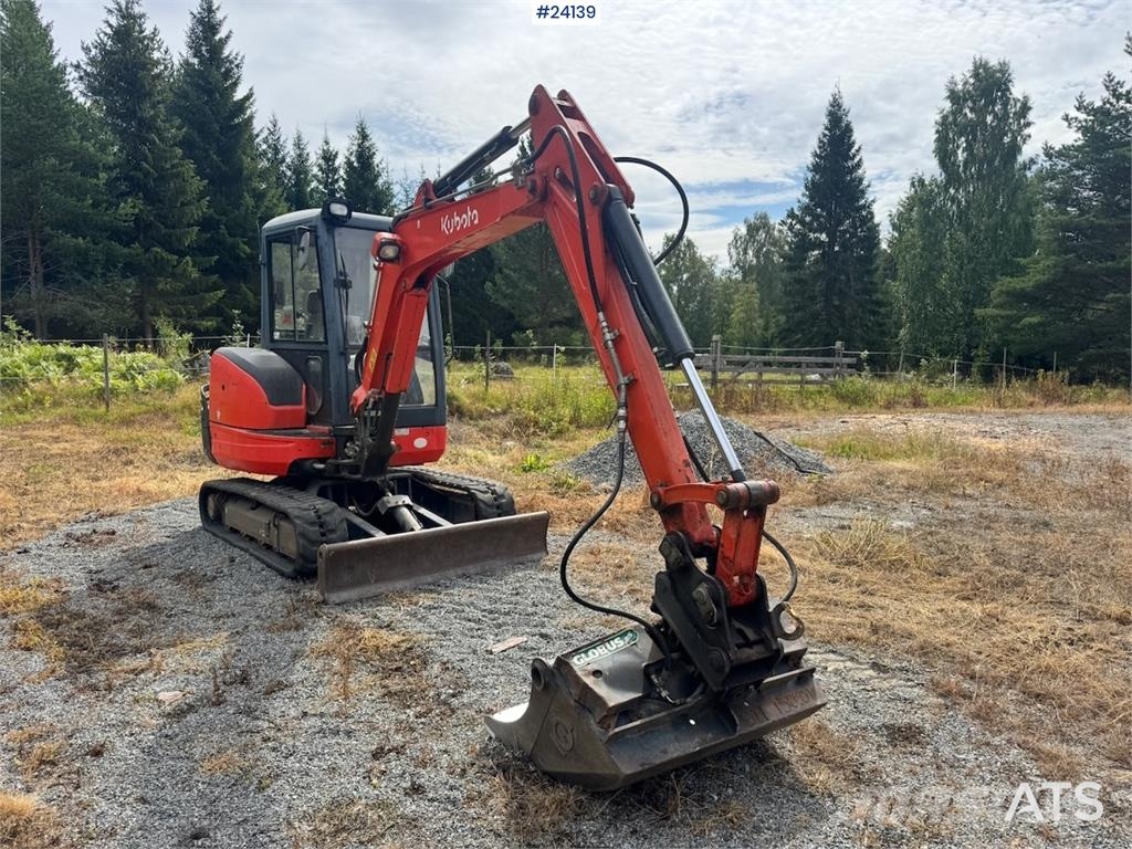 Kubota KX101 Mini Excavator with 2 Buckets حفارات صغيرة أقل من 7 طن (حفارات صغيرة)