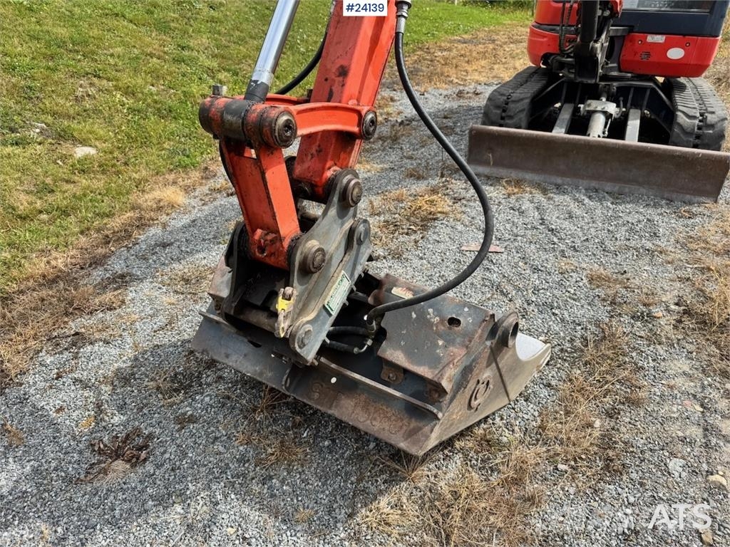 Kubota KX101 Mini Excavator with 2 Buckets حفارات صغيرة أقل من 7 طن (حفارات صغيرة)