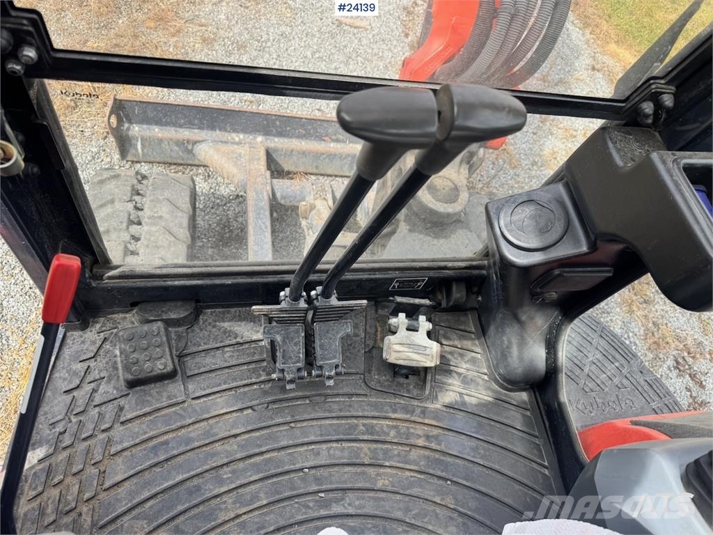 Kubota KX101 Mini Excavator with 2 Buckets حفارات صغيرة أقل من 7 طن (حفارات صغيرة)