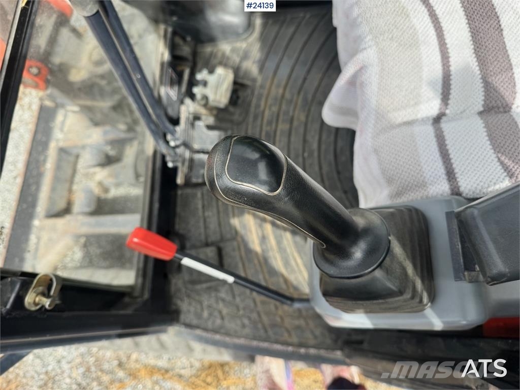 Kubota KX101 Mini Excavator with 2 Buckets حفارات صغيرة أقل من 7 طن (حفارات صغيرة)