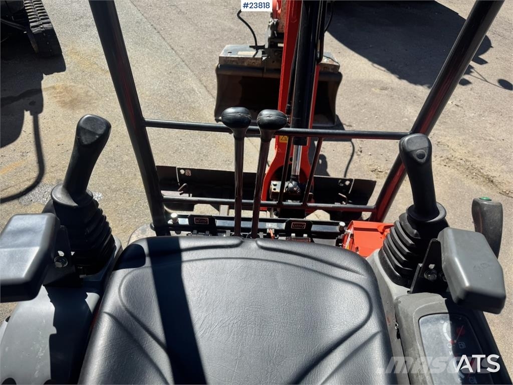 Kubota U17-3A Mini Excavator with 2 Buckets – 1,240 Hours Minigraafmachines < 7t