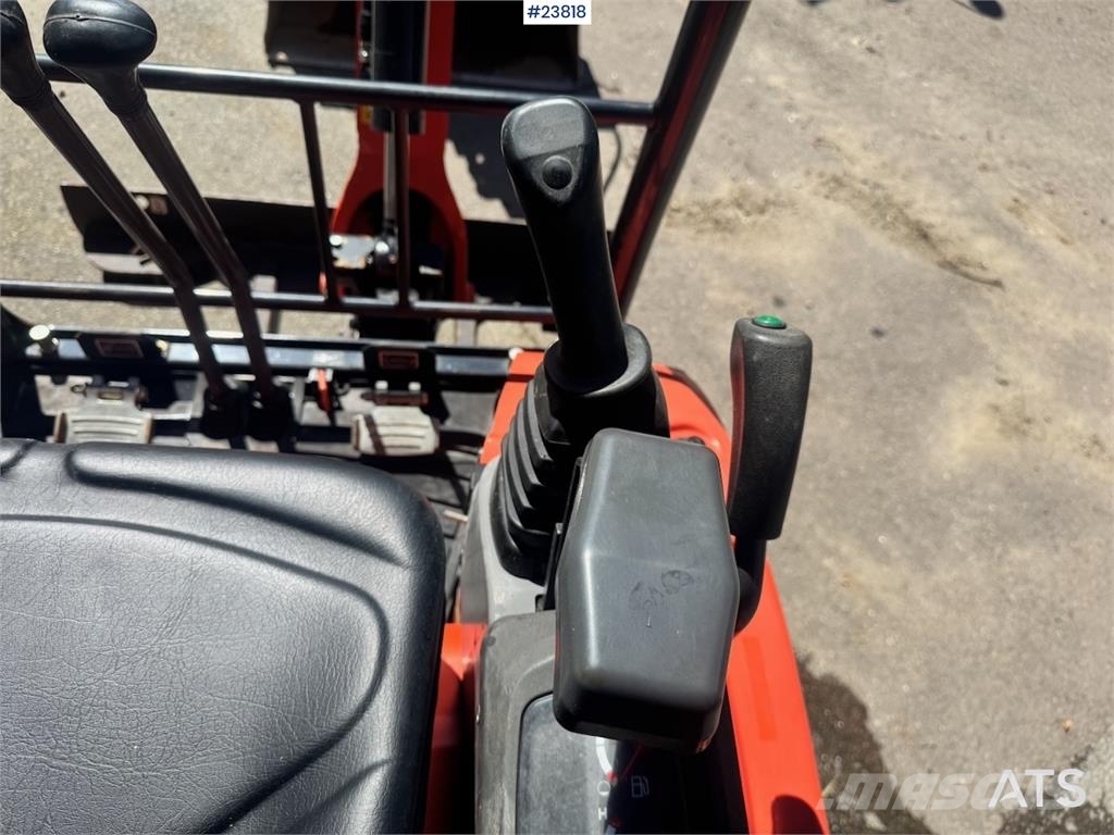 Kubota U17-3A Mini Excavator with 2 Buckets – 1,240 Hours Minigraafmachines < 7t