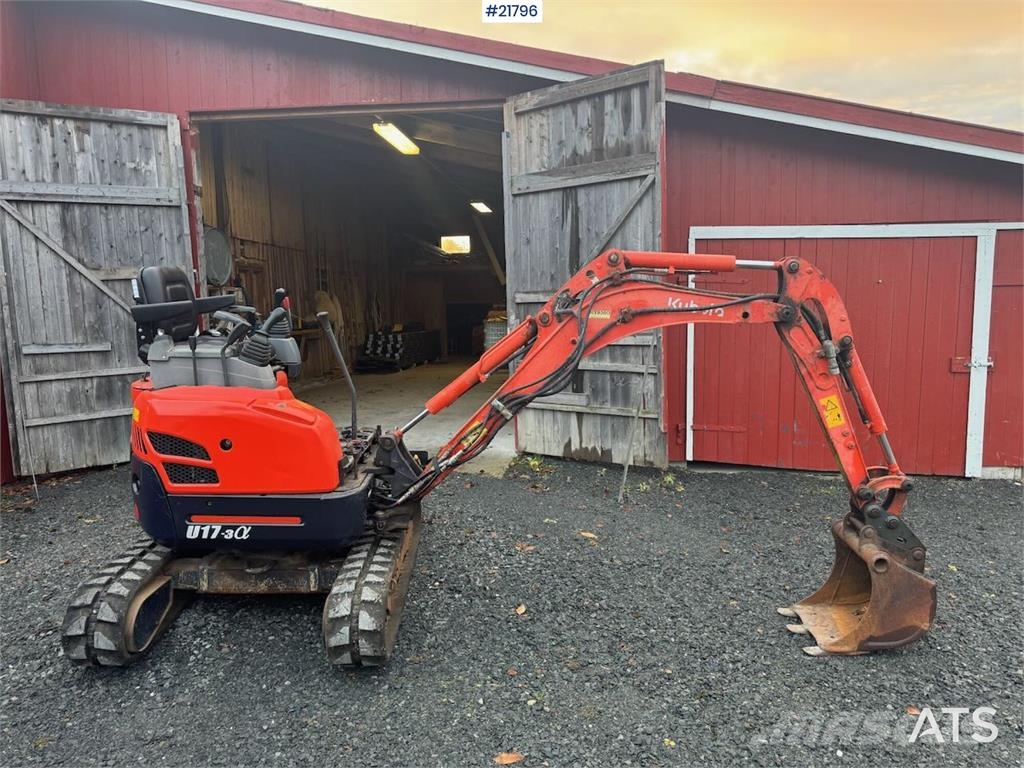 Kubota U17-3a Mini Excavator with Digging Bucket – Custom Mini excavators < 7t (Mini diggers)
