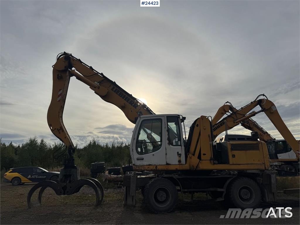 Liebherr A904C Wheeled Excavator w/ Hydraulically Elevating 휠 굴삭기