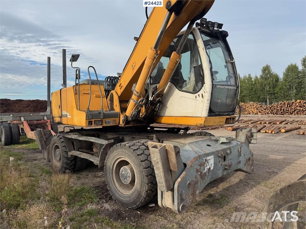 Liebherr A904C Wheeled Excavator w/ Hydraulically Elevating 휠 굴삭기