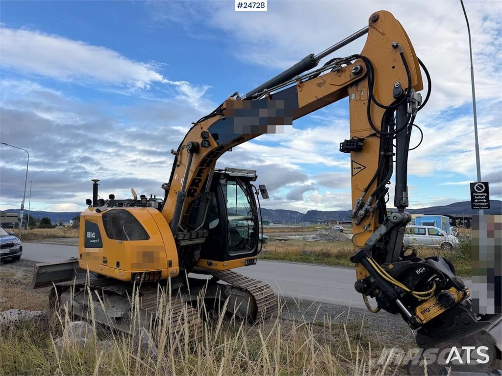 Liebherr R914 excavator with GPS, bucket, and tiltrotator.  Crawler excavators