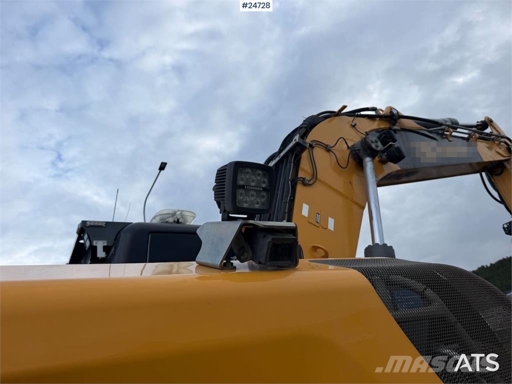 Liebherr R914 excavator with GPS, bucket, and tiltrotator.  Crawler excavators