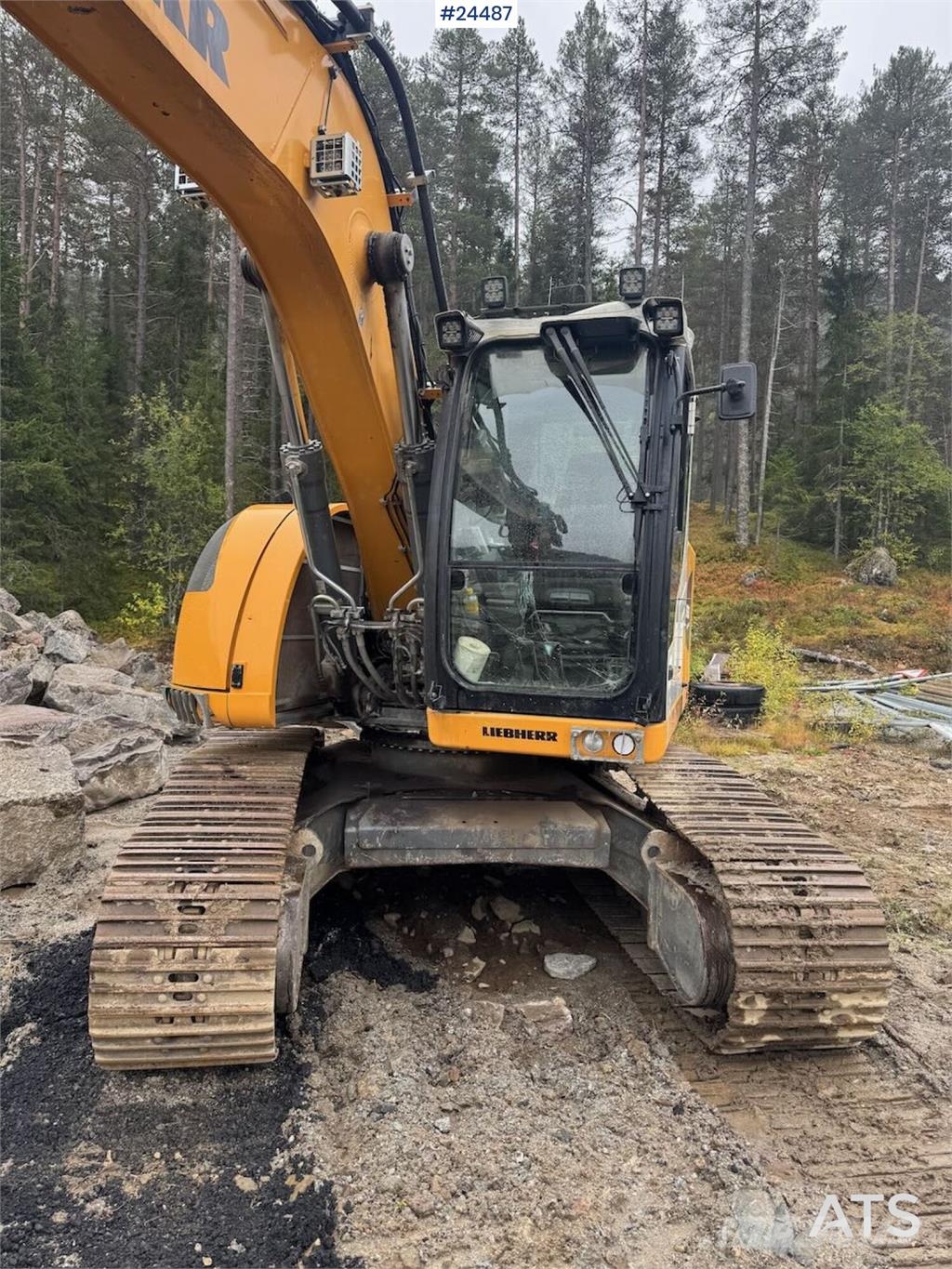 Liebherr R920 K LC Tracked Excavator – 2 Buckets, Tilt & Le Lánctalpas kotrók