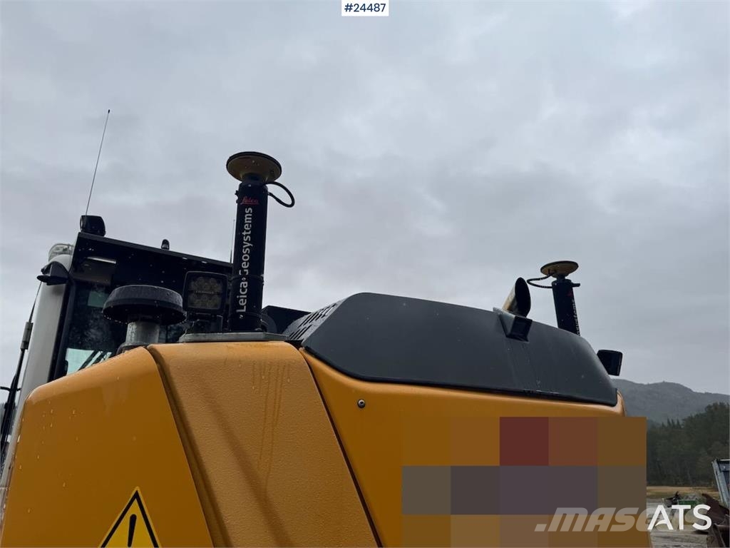 Liebherr R920 K LC Tracked Excavator – 2 Buckets, Tilt & Le Lánctalpas kotrók