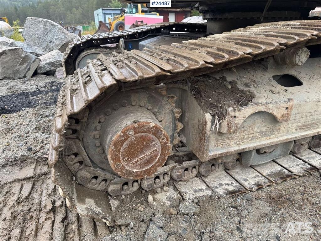 Liebherr R920 K LC Tracked Excavator – 2 Buckets, Tilt & Le Lánctalpas kotrók