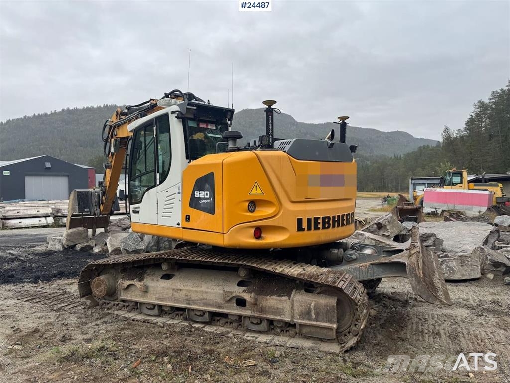 Liebherr R920 K LC Tracked Excavator – 2 Buckets, Tilt & Le Lánctalpas kotrók