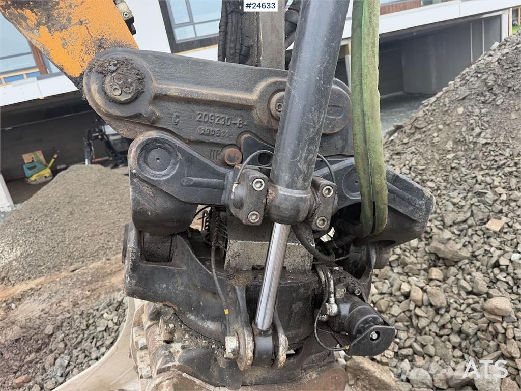 Liebherr R920 LC reduced-tail-swing excavator with GPS, 2 b Beltegraver