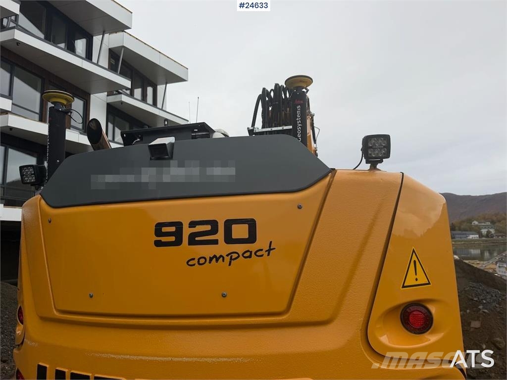 Liebherr R920 LC reduced-tail-swing excavator with GPS, 2 b Beltegraver