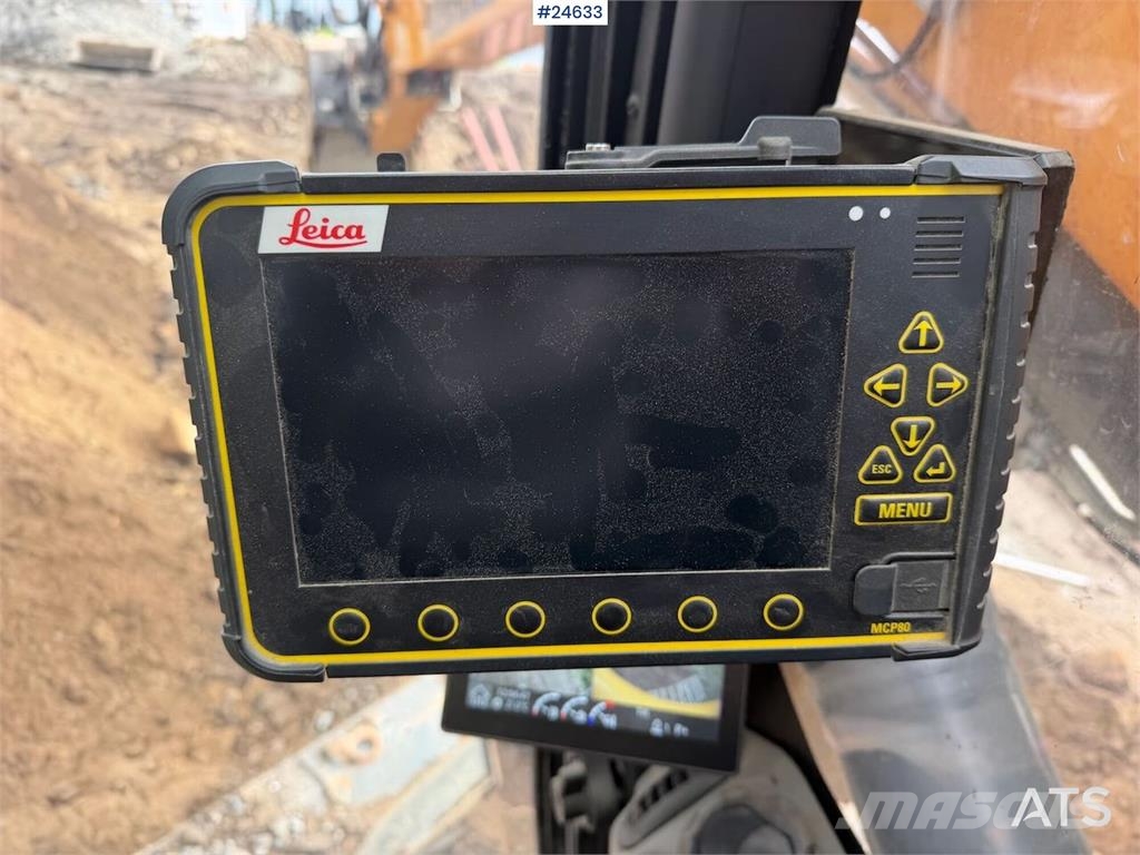 Liebherr R920 LC reduced-tail-swing excavator with GPS, 2 b Beltegraver