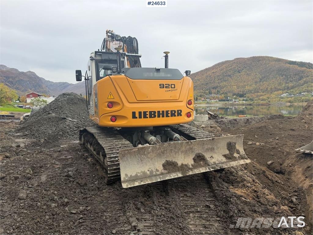 Liebherr R920 LC reduced-tail-swing excavator with GPS, 2 b Beltegraver