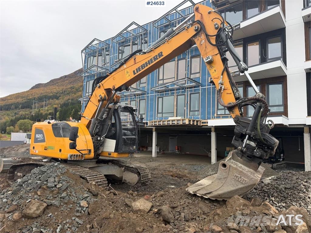 Liebherr R920 LC reduced-tail-swing excavator with GPS, 2 b Beltegraver