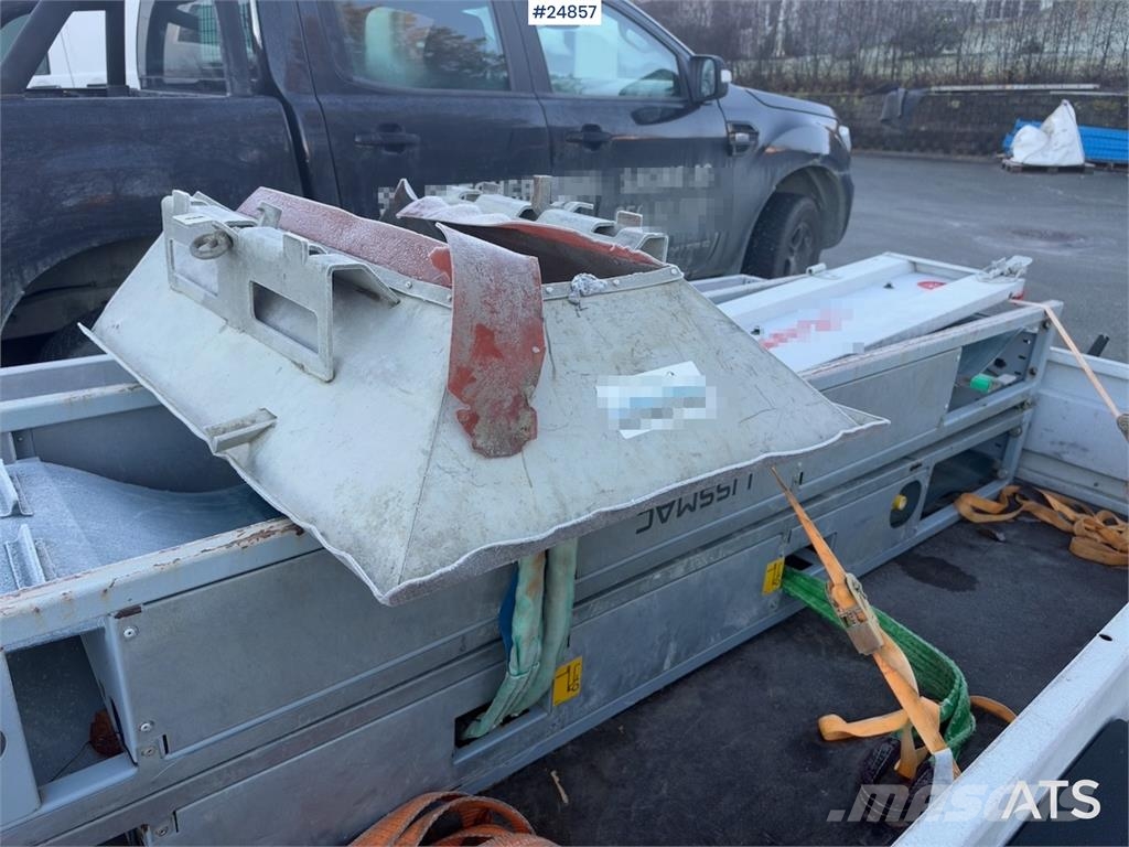 Lissmac Libelt-600 Conveyor Belt with Feed Hopper Talaj fúró
