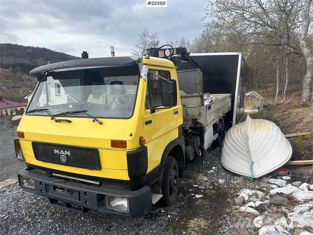 MAN 8.150 crane truck w/ 3-way tipper on the body. WAT Lastbil med kran