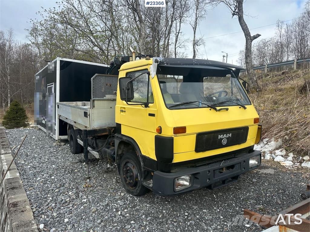 MAN 8.150 crane truck w/ 3-way tipper on the body. WAT Lastbil med kran