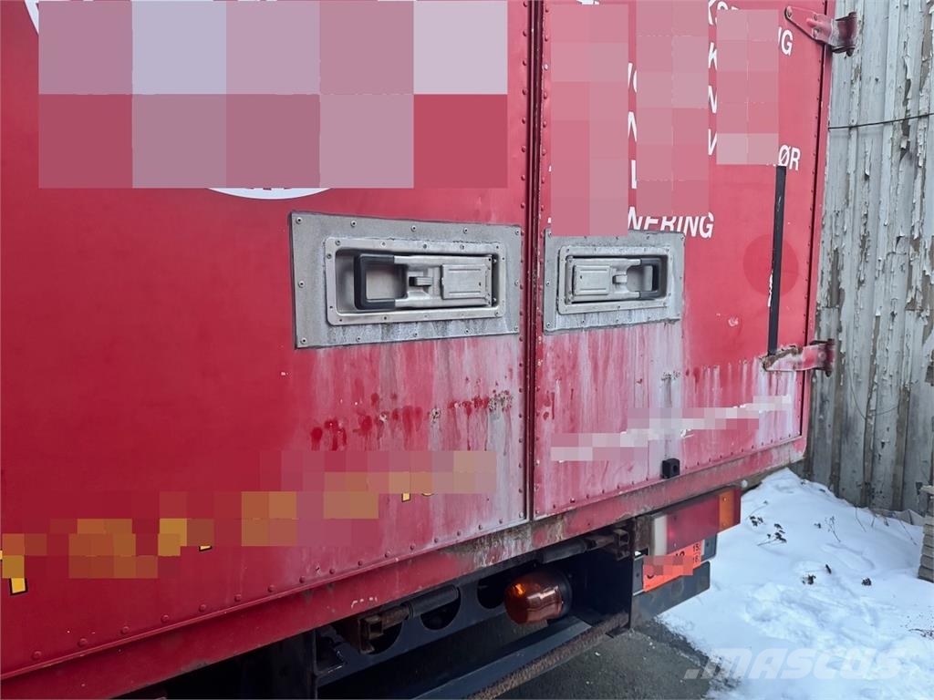 MAN LE 9.220 Box Truck – Low Mileage Caminhões baú