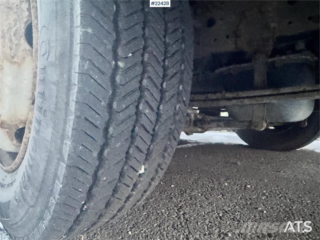 MAN LE 9.220 Box Truck – Low Mileage Caminhões baú