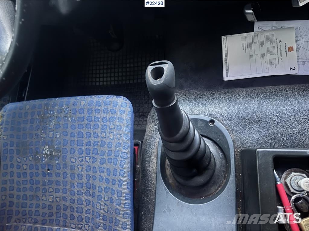 MAN LE 9.220 Box Truck – Low Mileage Caminhões baú