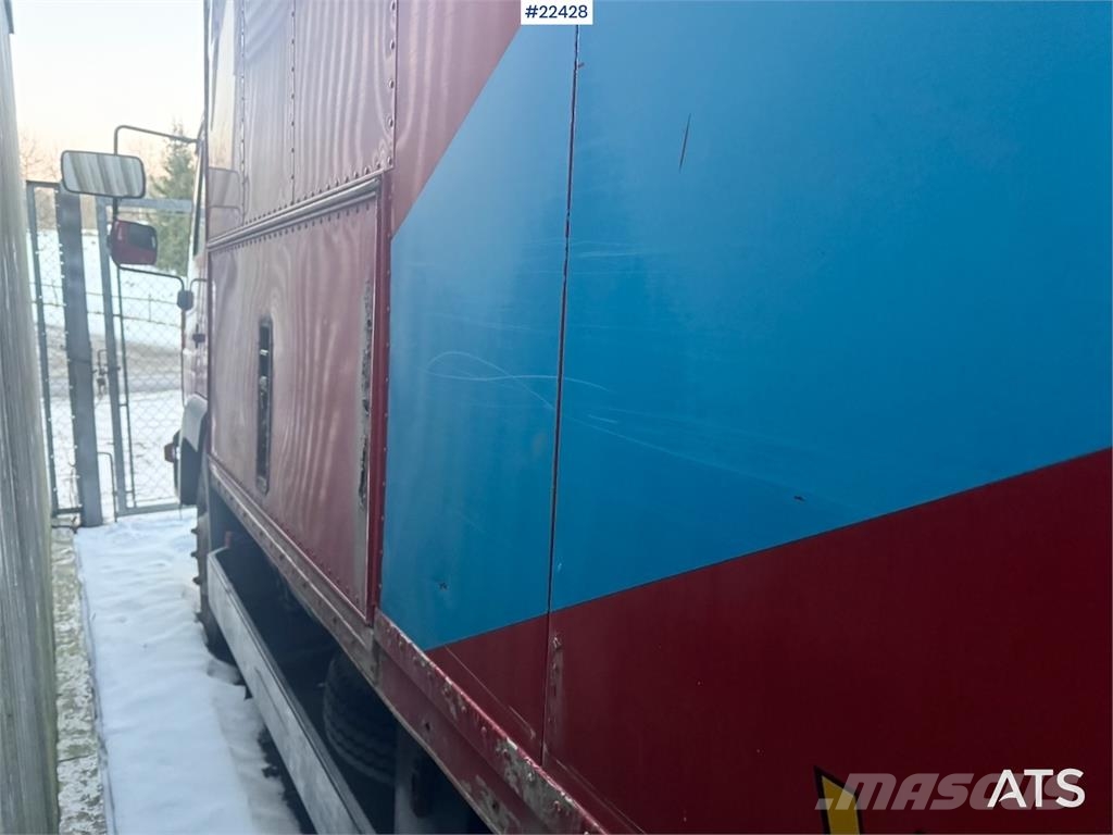 MAN LE 9.220 Box Truck – Low Mileage Caminhões baú