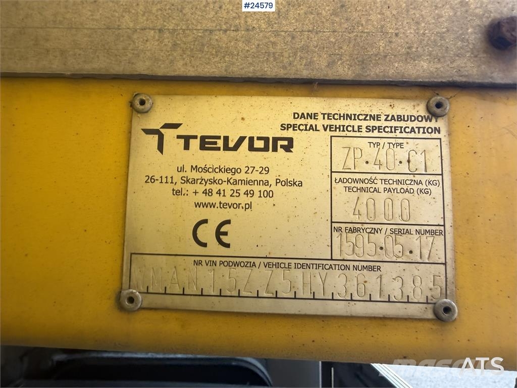 MAN TGL 12.220 Recovery truck with wheel-lift and Tevo Šleperi za vozila