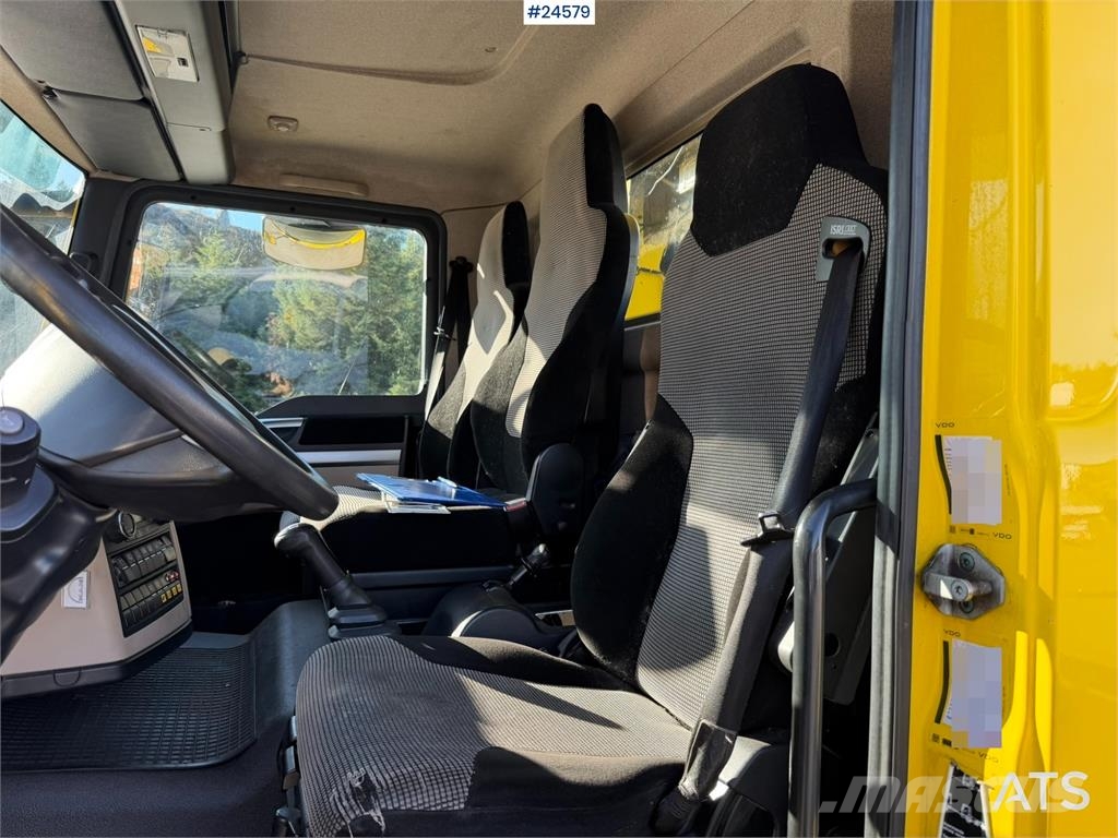 MAN TGL 12.220 Recovery truck with wheel-lift and Tevo Šleperi za vozila