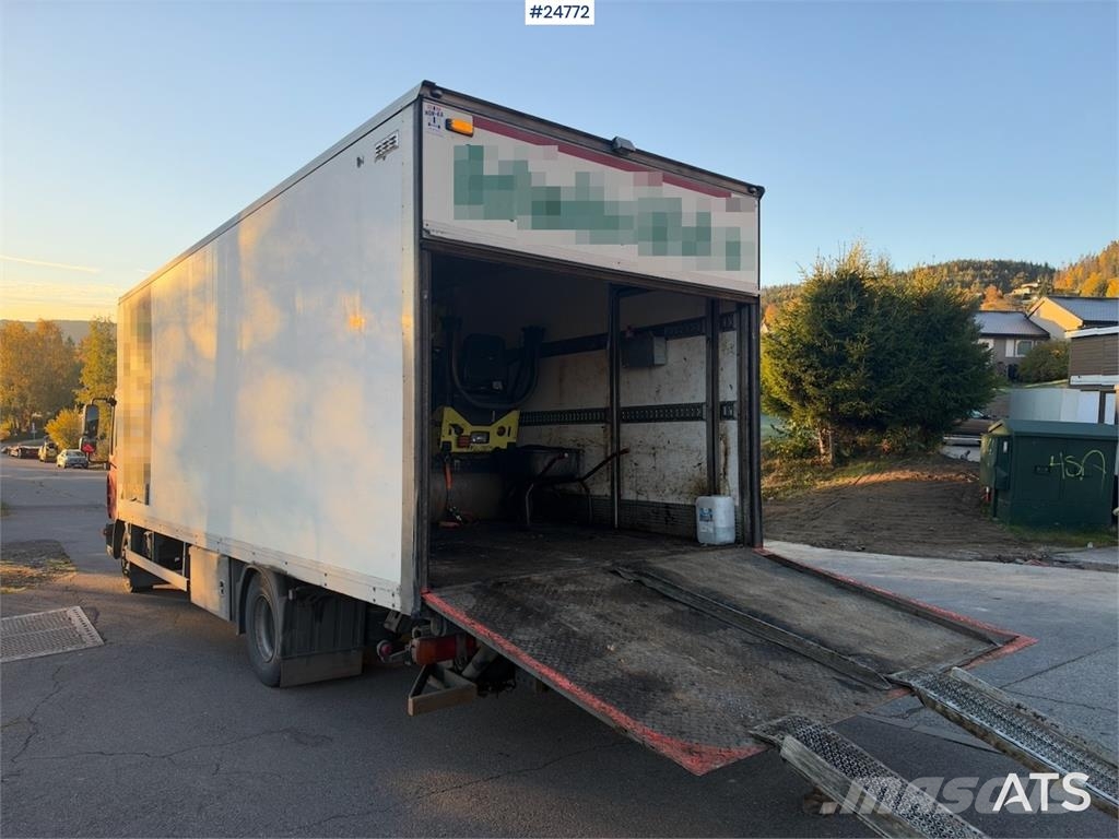 MAN TGL 12.240 4x2 Box Truck Skapbiler