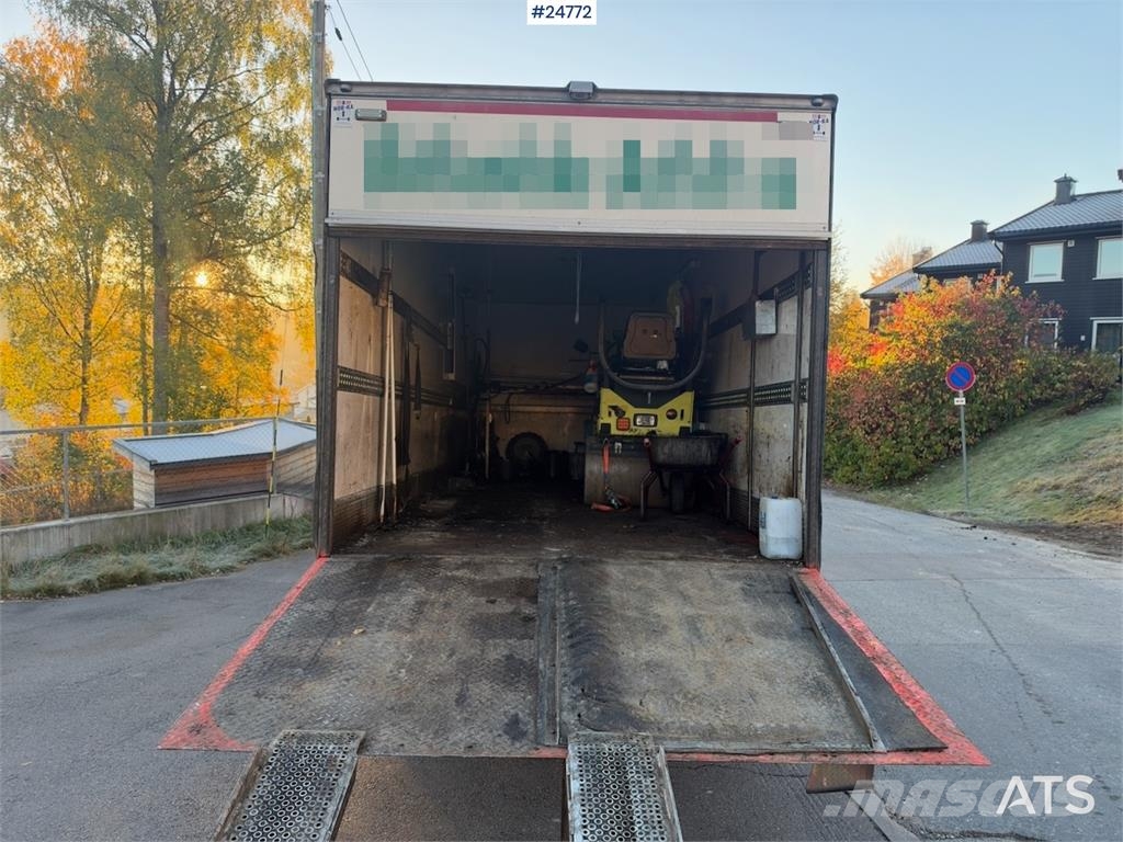 MAN TGL 12.240 4x2 Box Truck Skapbiler