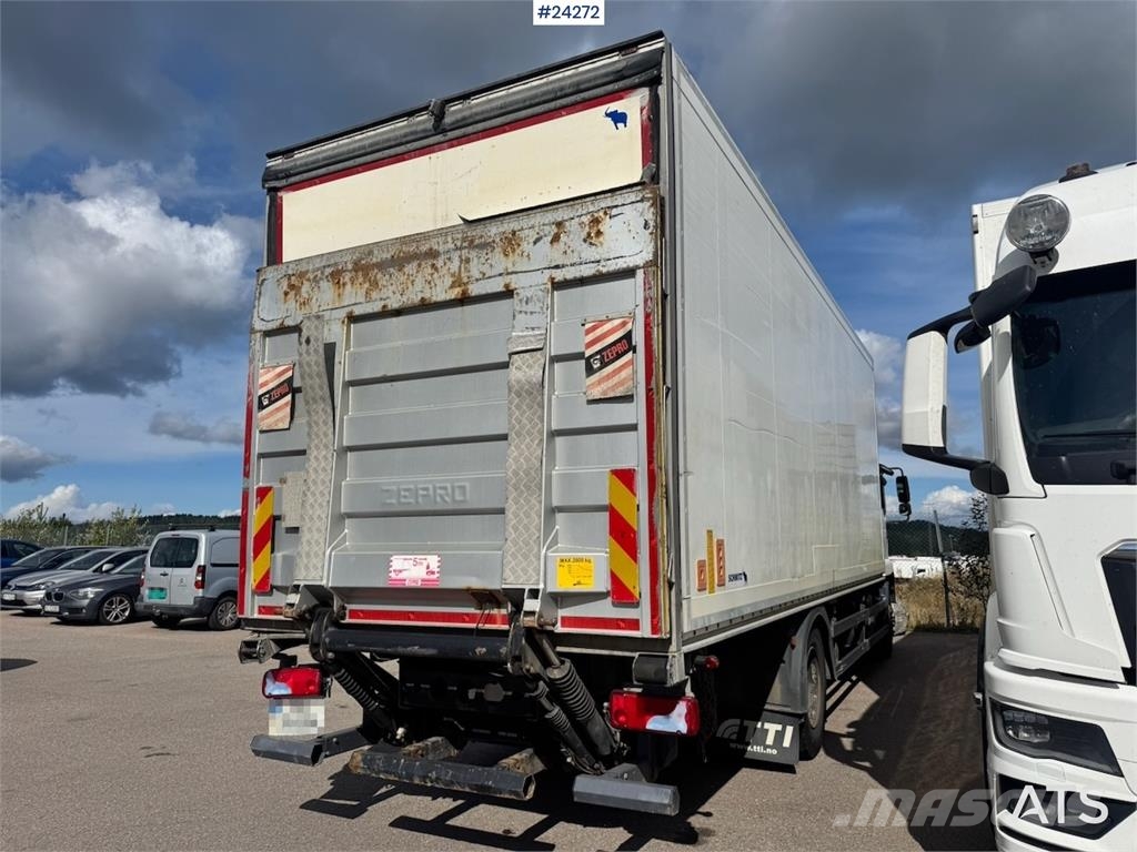 MAN TGM 18.290 4x2 Box Truck with Full Side Opening Caminhões baú