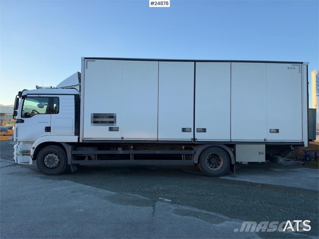 MAN TGM 18.290 4x2 Box van w/ Full side opening - 255, Camion cassonati