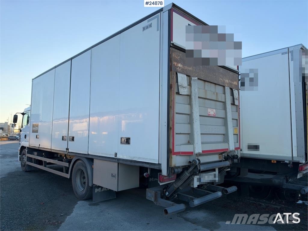MAN TGM 18.290 4x2 Box van w/ Full side opening - 255, Camion cassonati