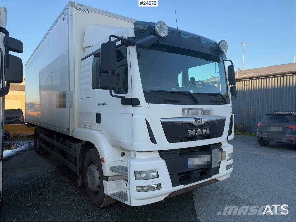 MAN TGM 18.290 4x2 Box van w/ Full side opening - 255, Camion cassonati