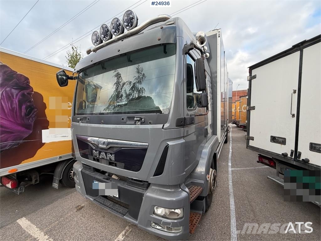 MAN TGM 18.290 – Model – Full Side Opening and Tail Li Camion cassonati