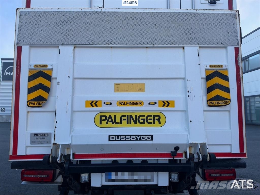 MAN TGM 18.320 4x2 Box Truck with Refrigeration/Freeze Van Body Trucks
