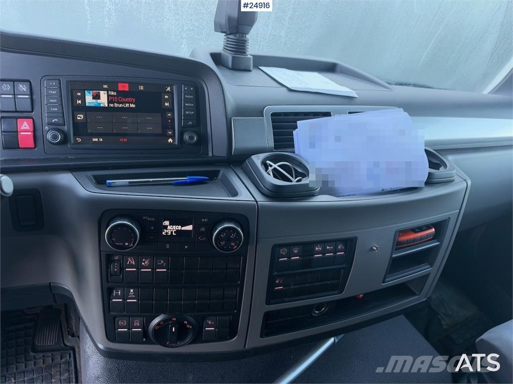 MAN TGM 18.320 4x2 Box Truck with Refrigeration/Freeze Van Body Trucks