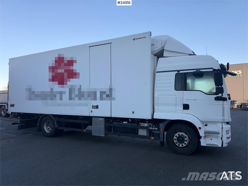 MAN TGM 18.320 4x2 Box Truck with Refrigeration/Freeze Van Body Trucks