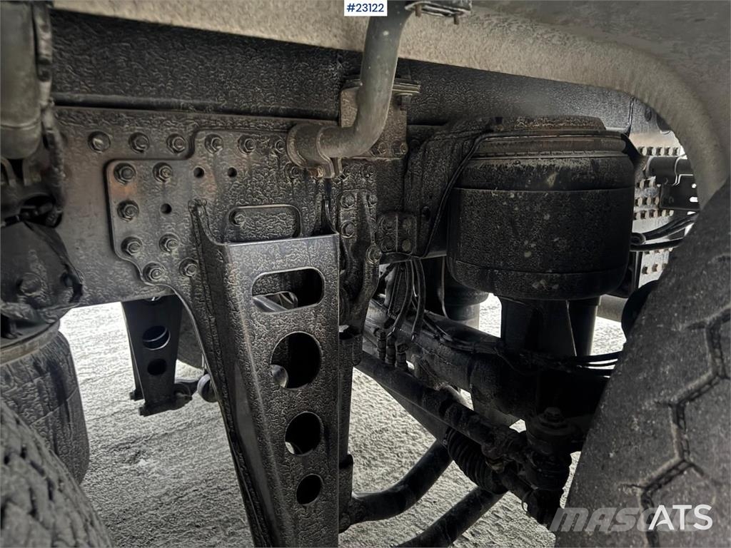 MAN TGS 28.510 4x4+2 snow plow tipper truck – underbod Самосвал