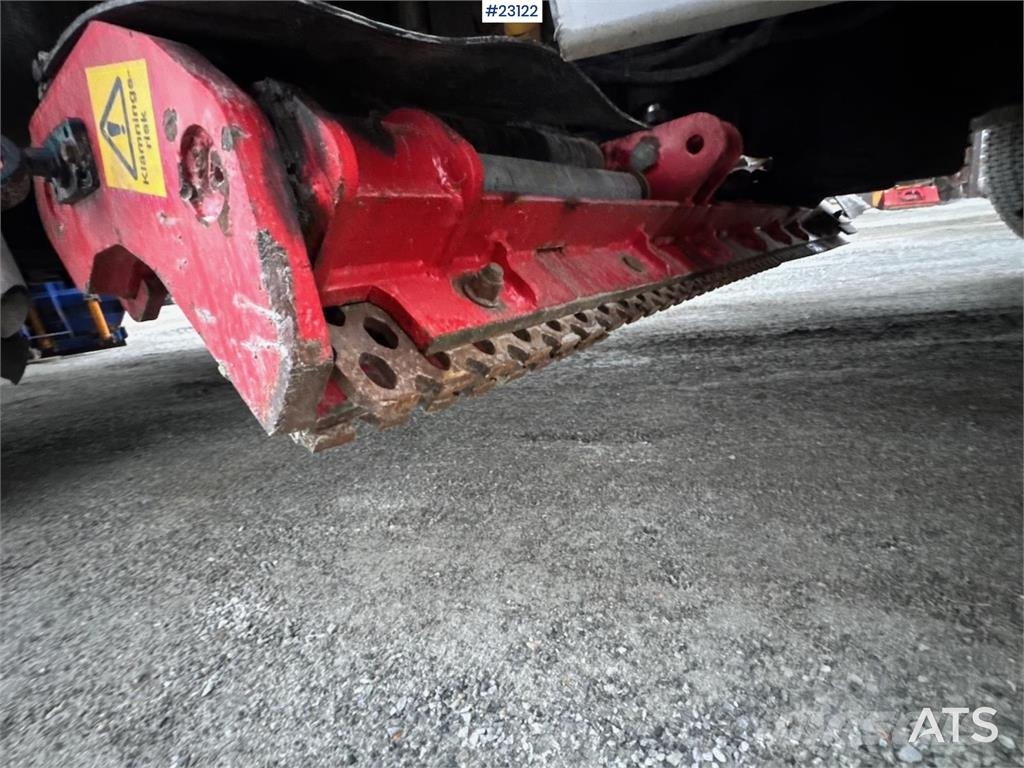 MAN TGS 28.510 4x4+2 snow plow tipper truck – underbod Самосвал