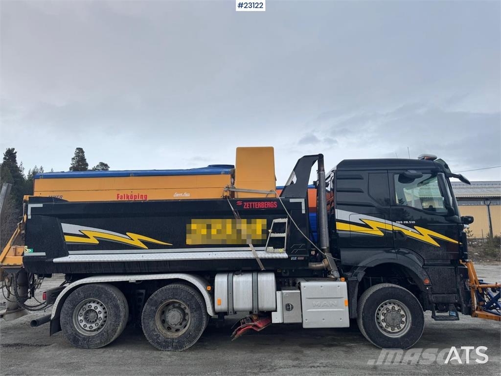 MAN TGS 28.510 4x4+2 snow plow tipper truck – underbod Самосвал