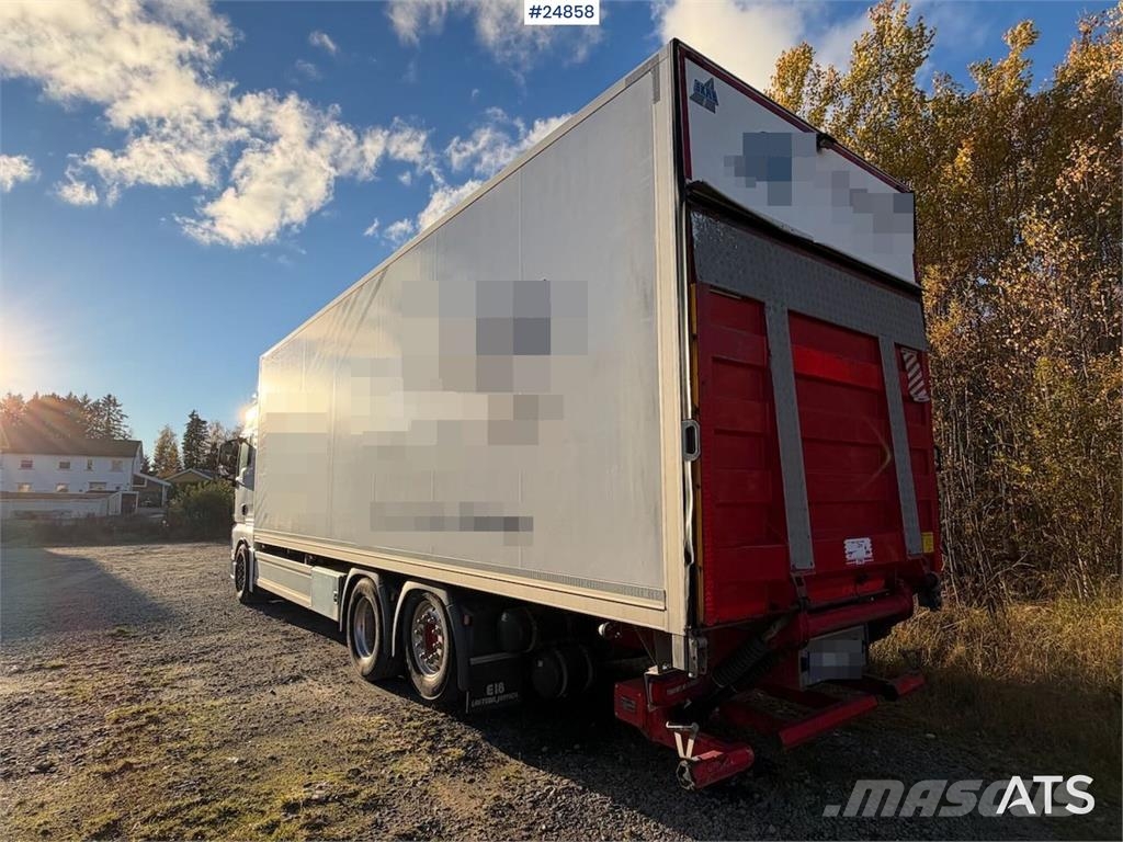 MAN TGX 25.510 6x2 Box truck - refrigeration/freezer u Camion cassonati