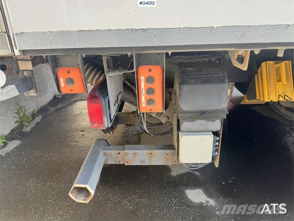 MAN TGX 26.510 6x2 Box Truck with Full Side Opening Camiones con caja de remolque