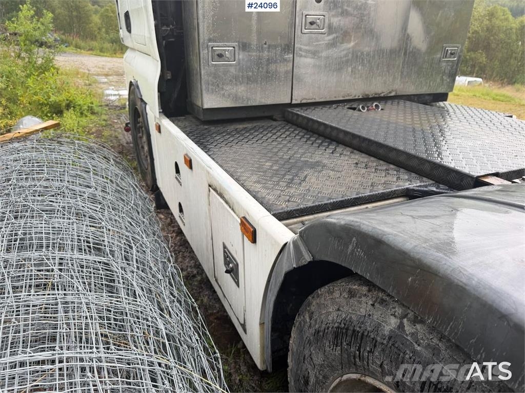 MAN TGX 26.560 6x4 Tractor Unit with Tipper Hydraulics Ťahače