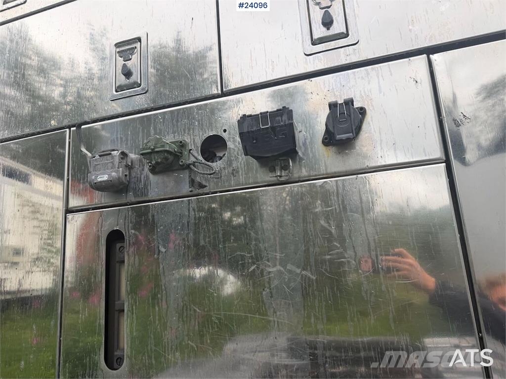 MAN TGX 26.560 6x4 Tractor Unit with Tipper Hydraulics Ťahače