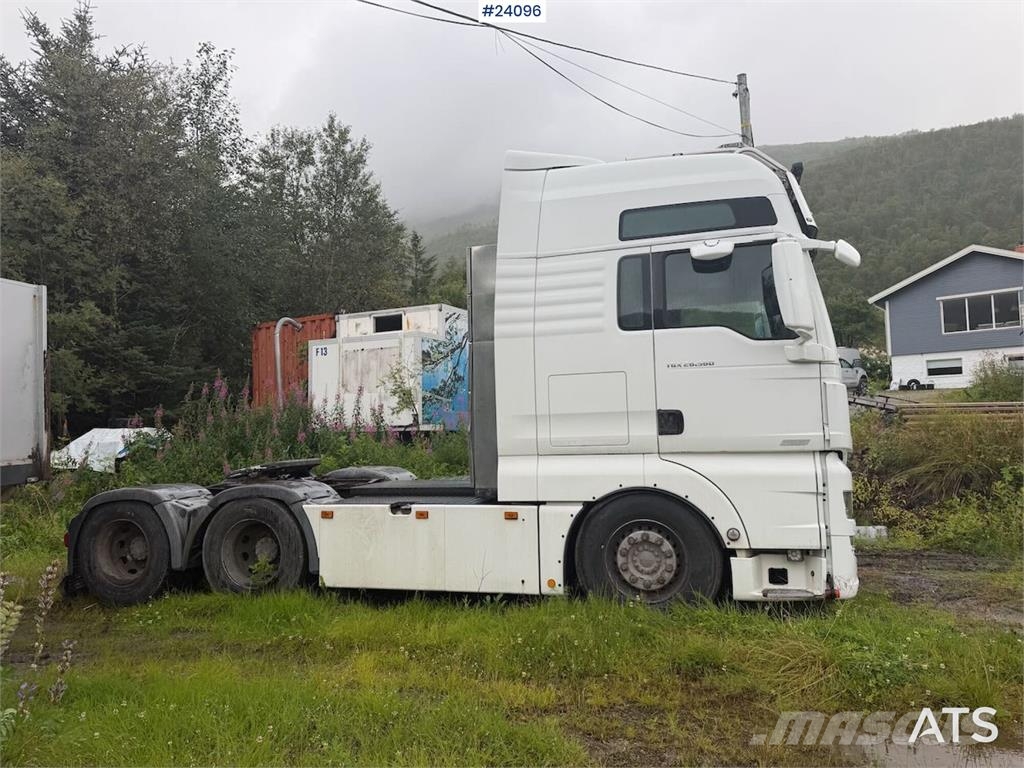 MAN TGX 26.560 6x4 Tractor Unit with Tipper Hydraulics Ťahače