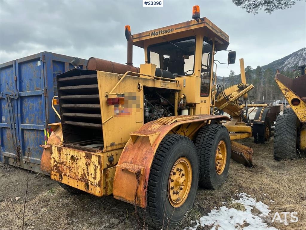 Mattsson MPAB 6x6 grader w/ blades and 2 extra for tires Niveladoras