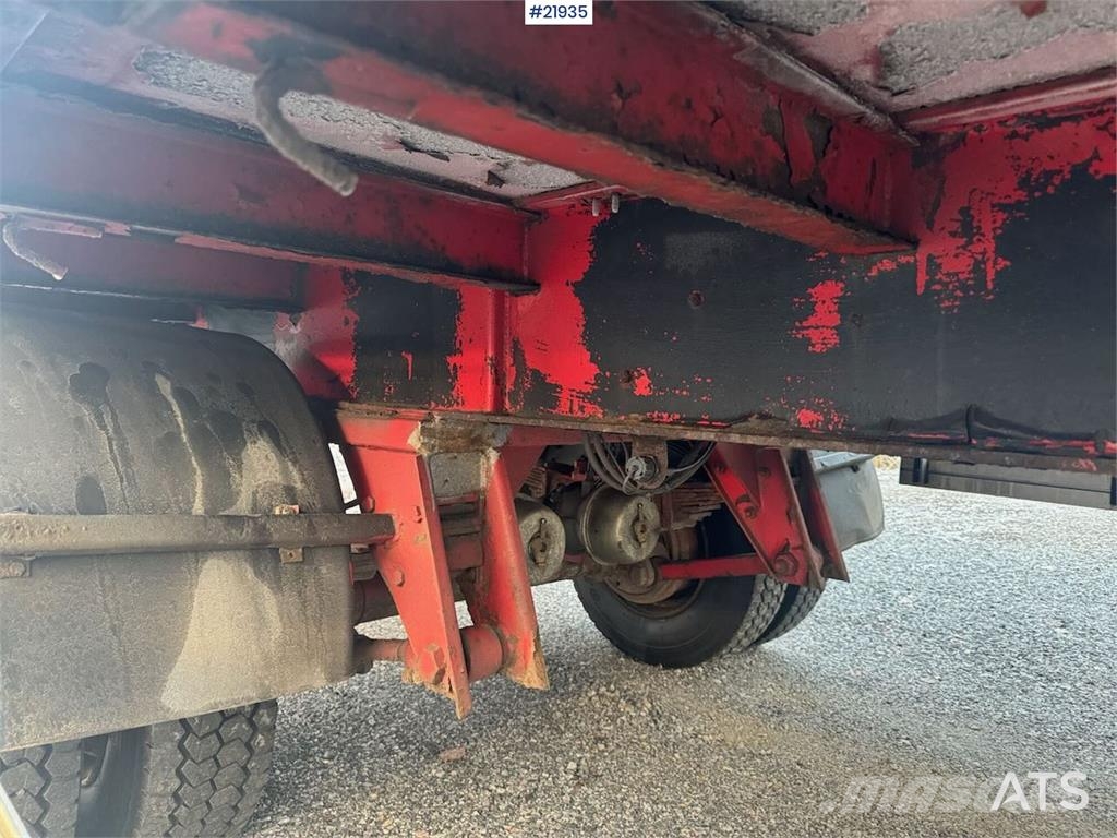Maur 1-Axle Trailer Reboques estrado/caixa aberta